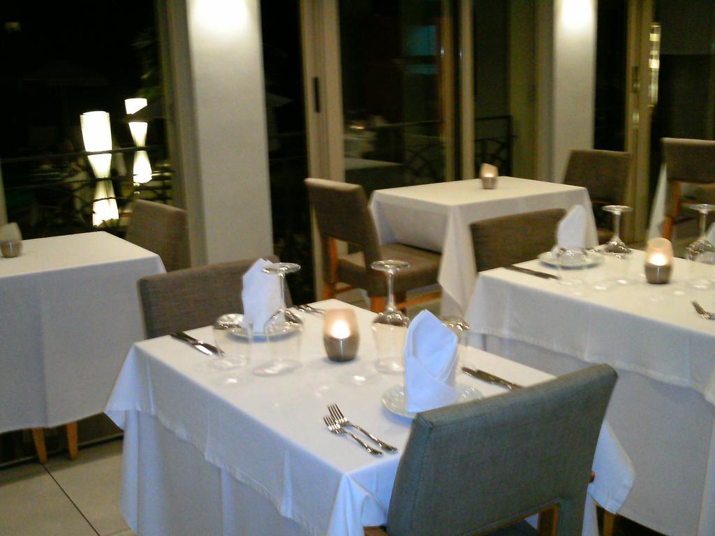 Corfu Mare Hotel -Adults Only Екстер'єр фото