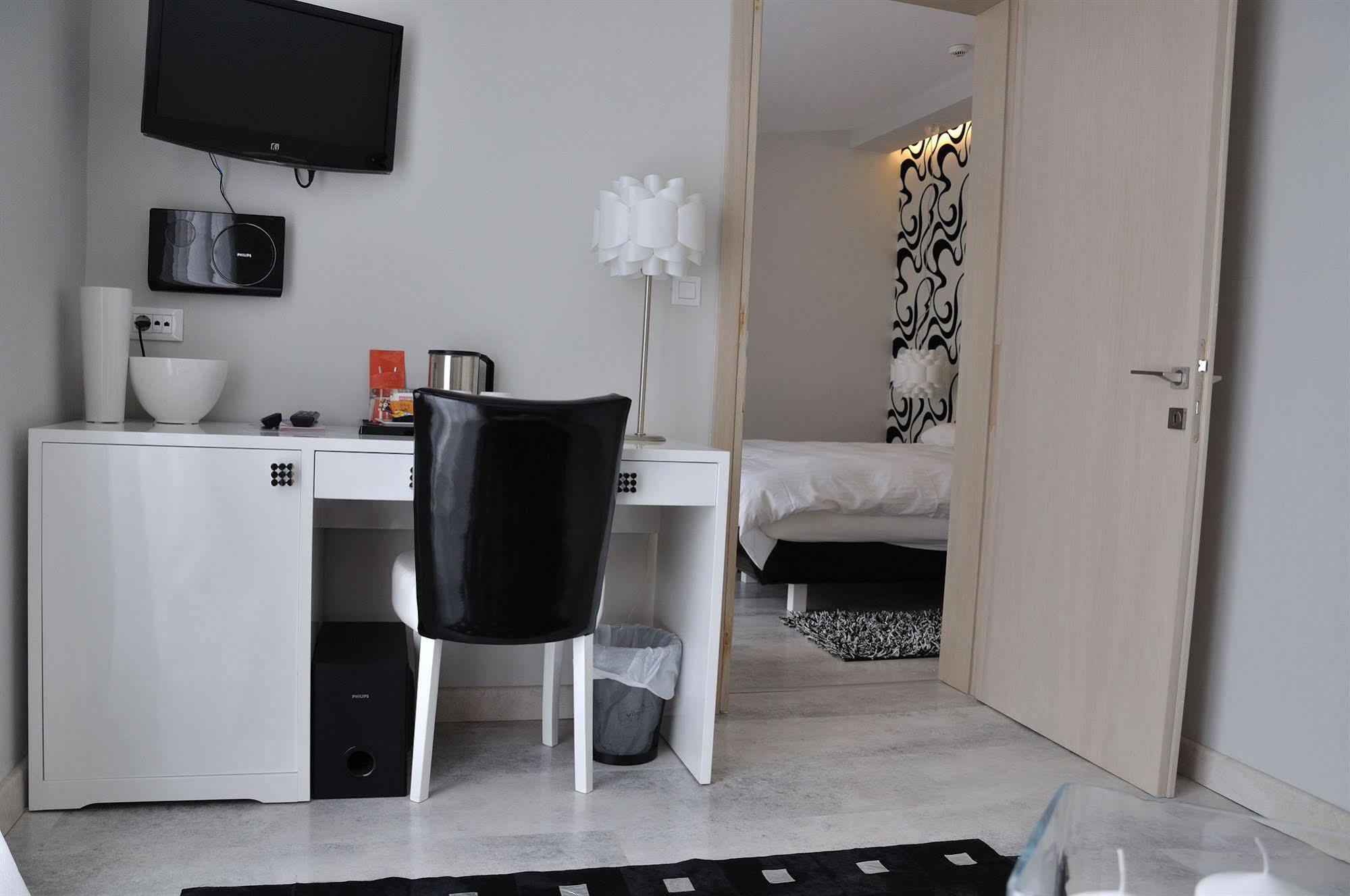Corfu Mare Hotel -Adults Only Екстер'єр фото