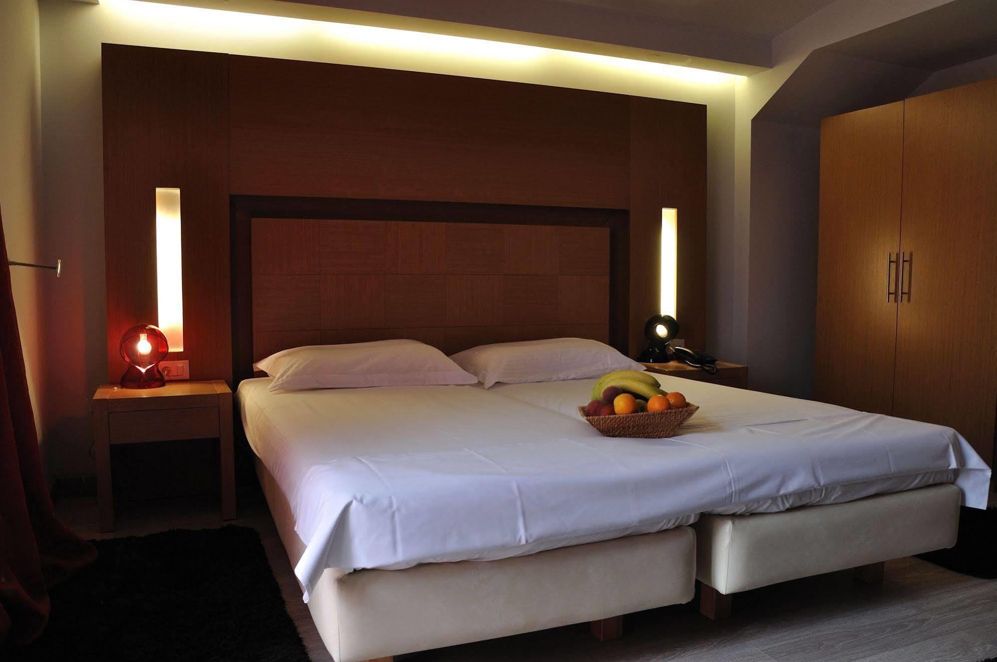 Corfu Mare Hotel -Adults Only Екстер'єр фото